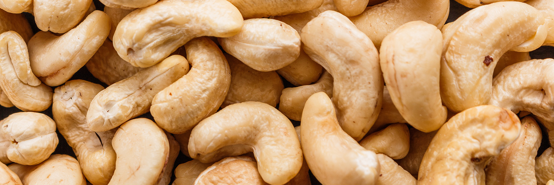 Raw Cashew Nuts for sell.